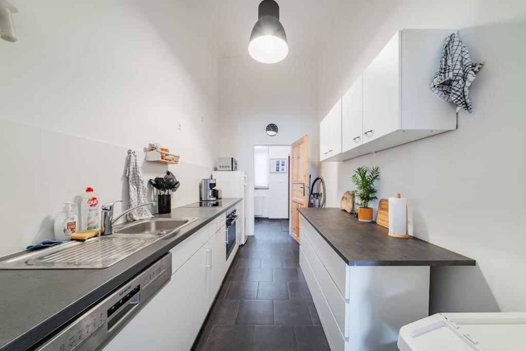 117 M² Near Nussdorferstrasse Apartment Wina Bagian luar foto