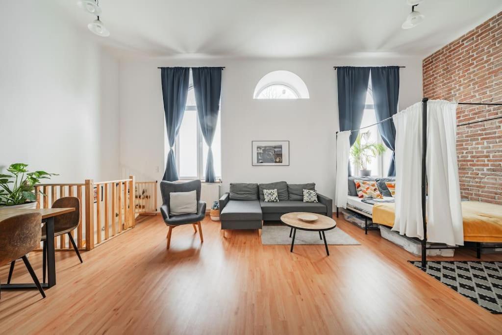 117 M² Near Nussdorferstrasse Apartment Wina Bagian luar foto